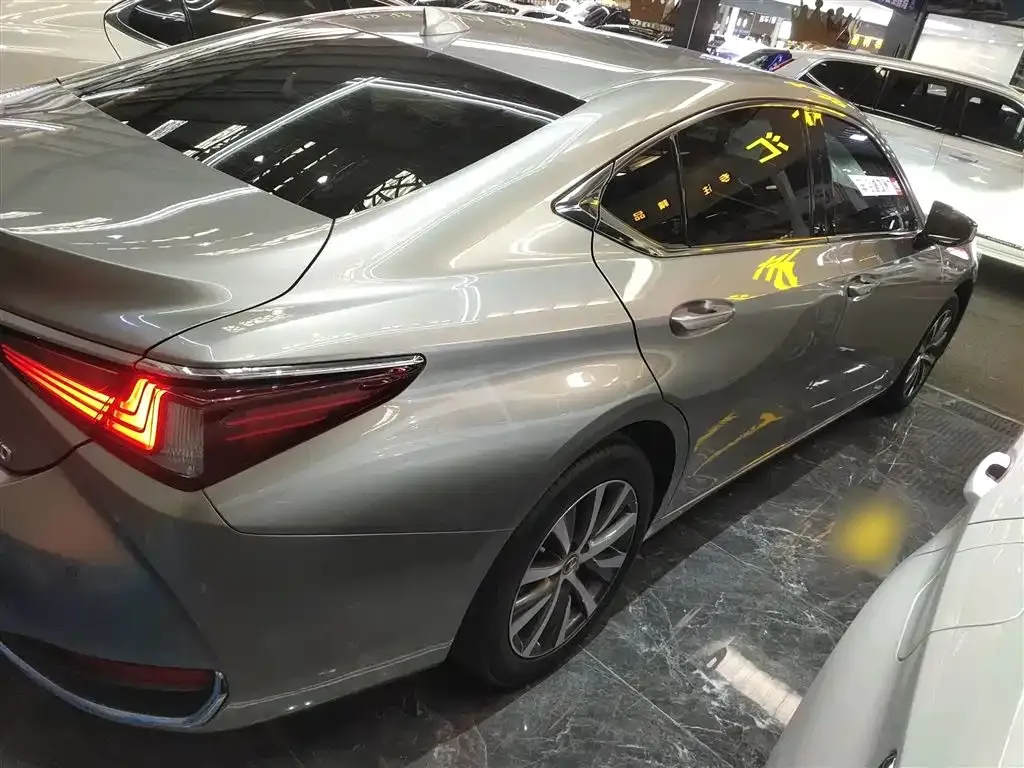 Lexus ES 2021 из CN, фото 7