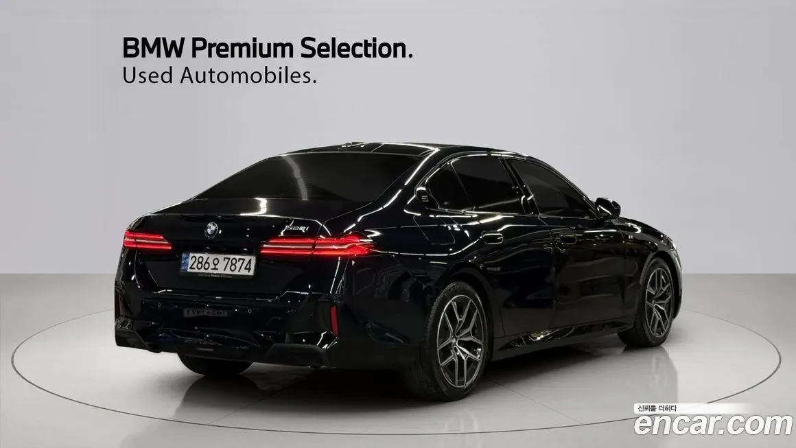 BMW 5-Series 2024 из KR, фото 2