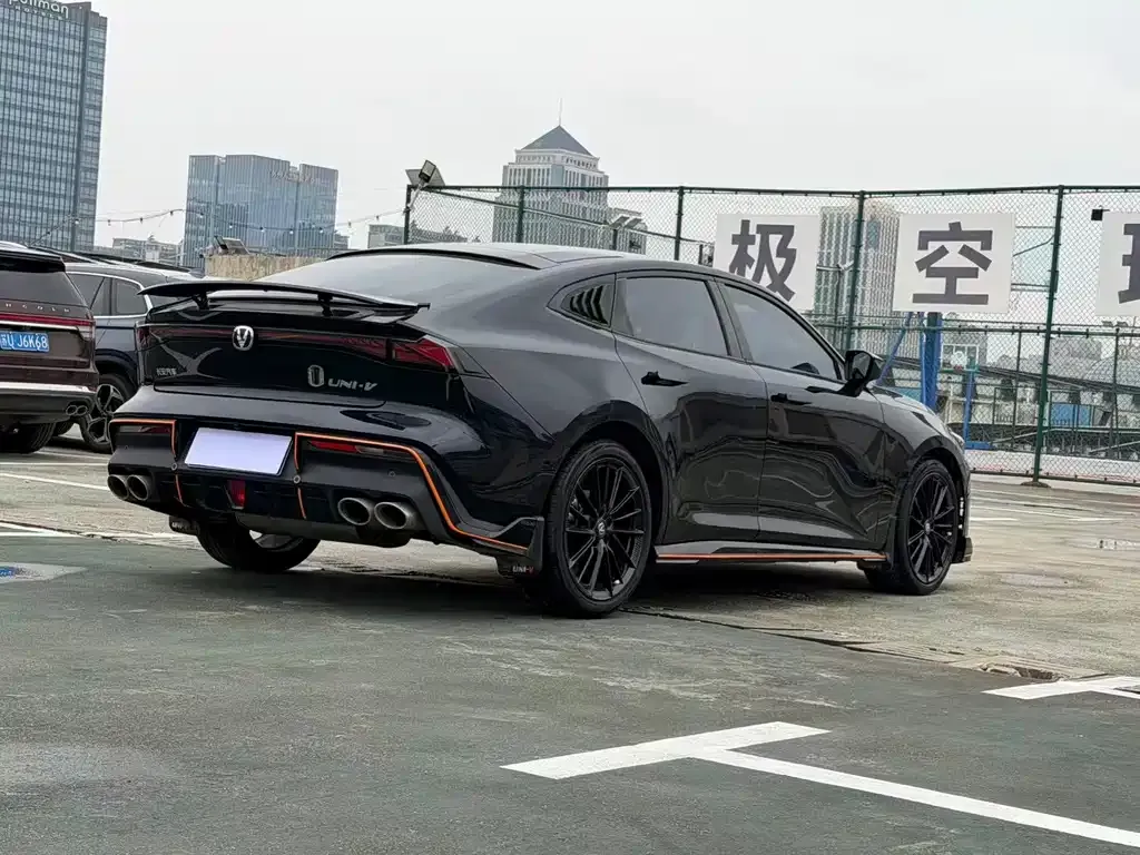 Changan UNI-V 2023 из CN, фото 4