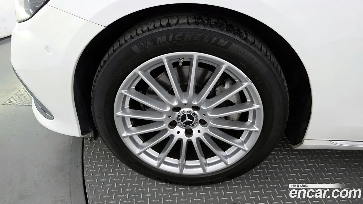 Mercedes-Benz E-Class 2021 из KR, фото 5
