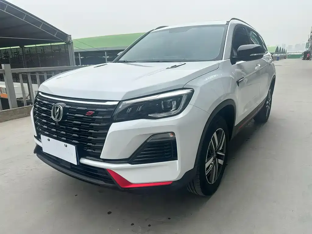 Changan CS75 — фото 1