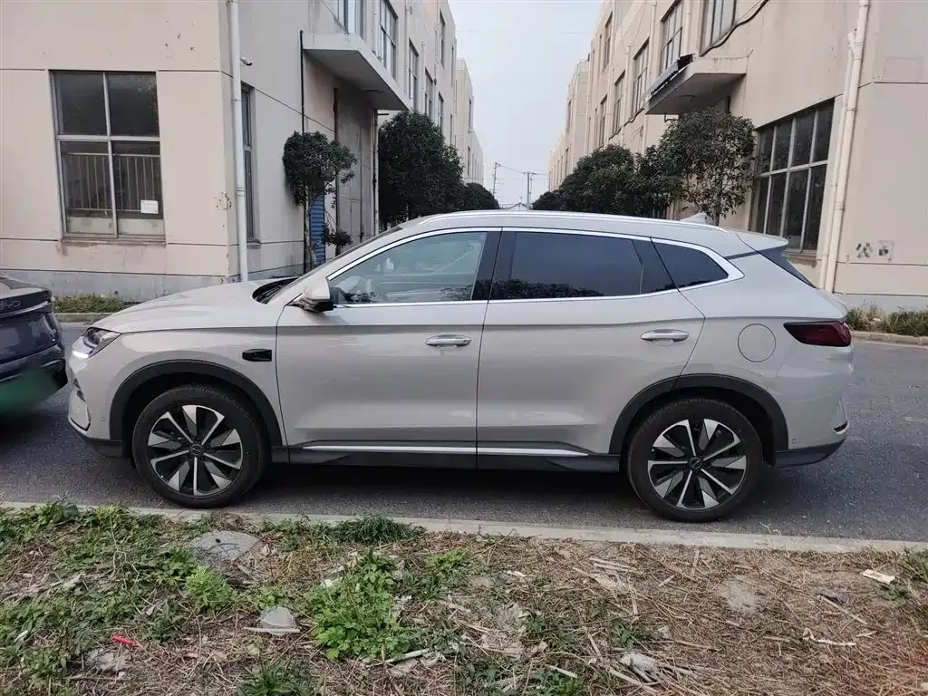 BYD PLUS New Energy 2025 из CN, фото 5