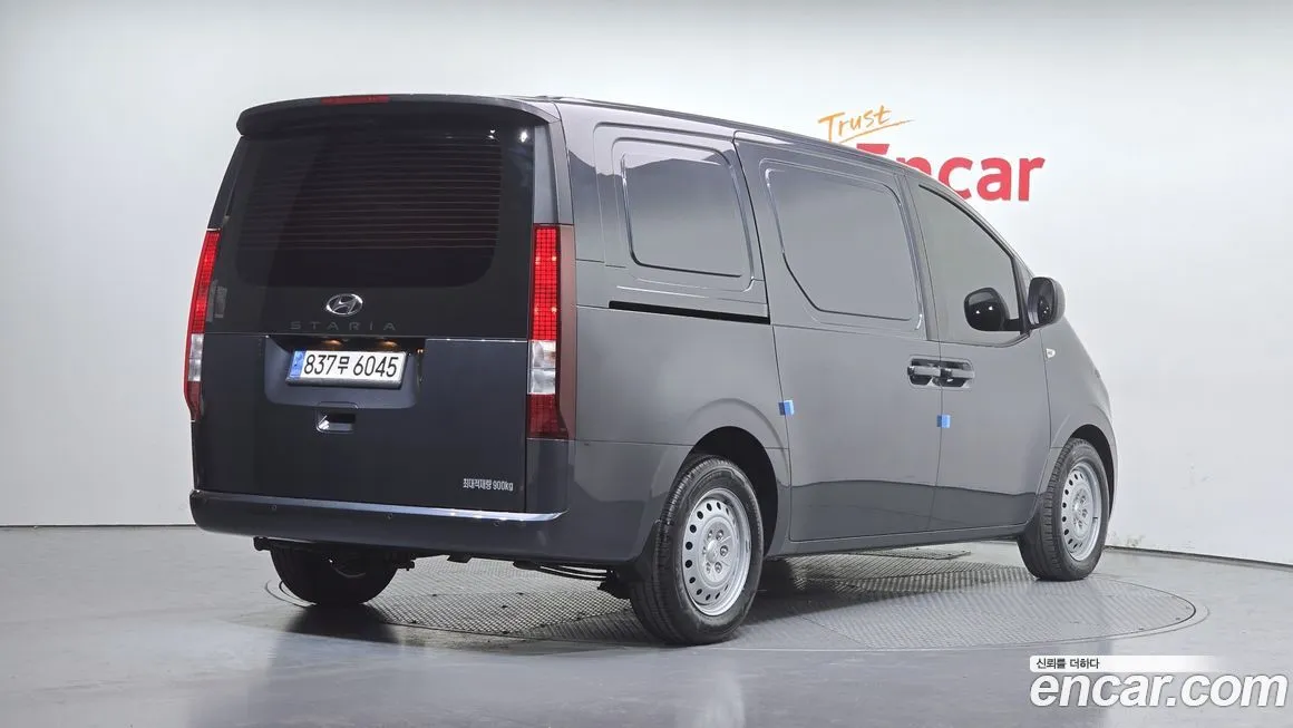 Hyundai Staria 2023 из KR, фото 2