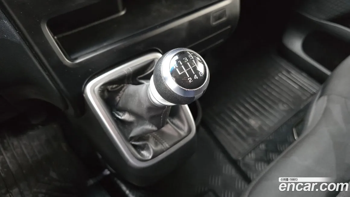 Hyundai Staria 2023 из KR, фото 9