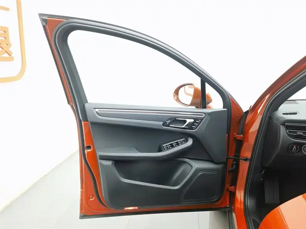 Porsche Macan 2023 из CN, фото 8