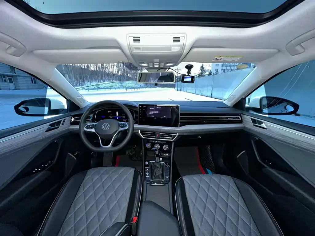 Volkswagen Sagitar 2024 из CN, фото 4