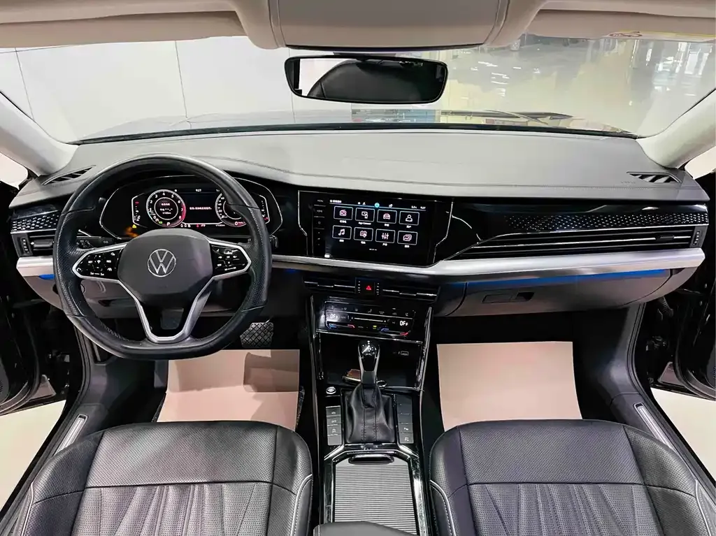 Volkswagen Passat — фото 10