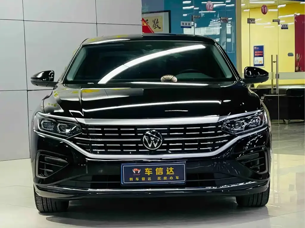 Volkswagen Passat — фото 2