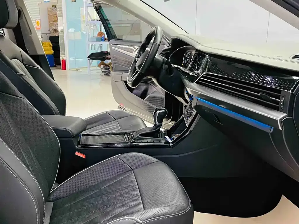 Volkswagen Passat — фото 6