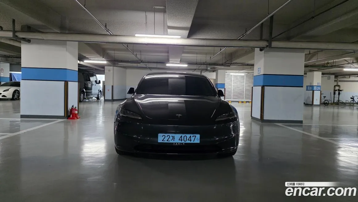 Tesla Model 3 2025 из KR, фото 2