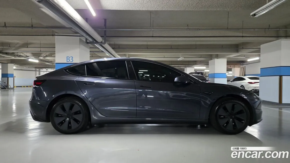 Tesla Model 3 2025 из KR, фото 4