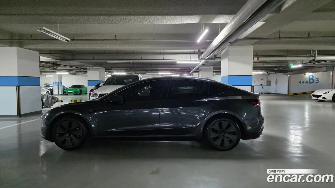 Tesla Model 3 2025 из KR, фото 8