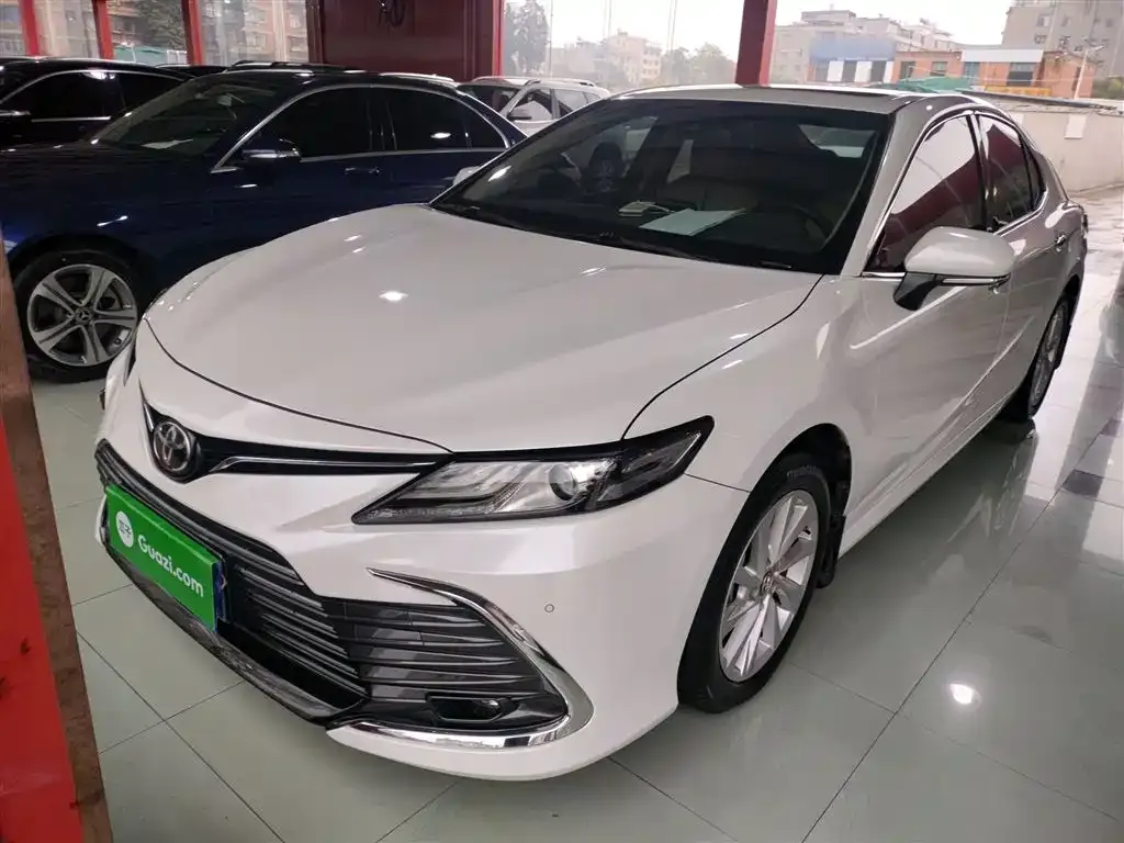 Toyota Camry 2023 из CN, фото 2
