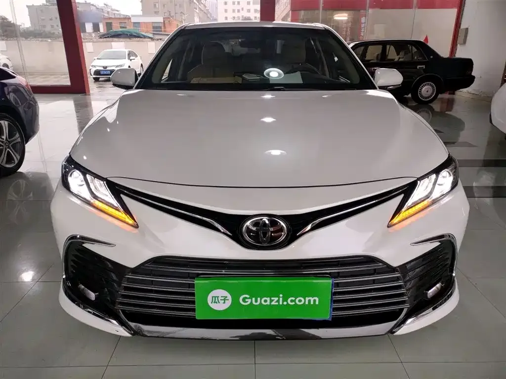 Toyota Camry 2023 из CN, фото 3
