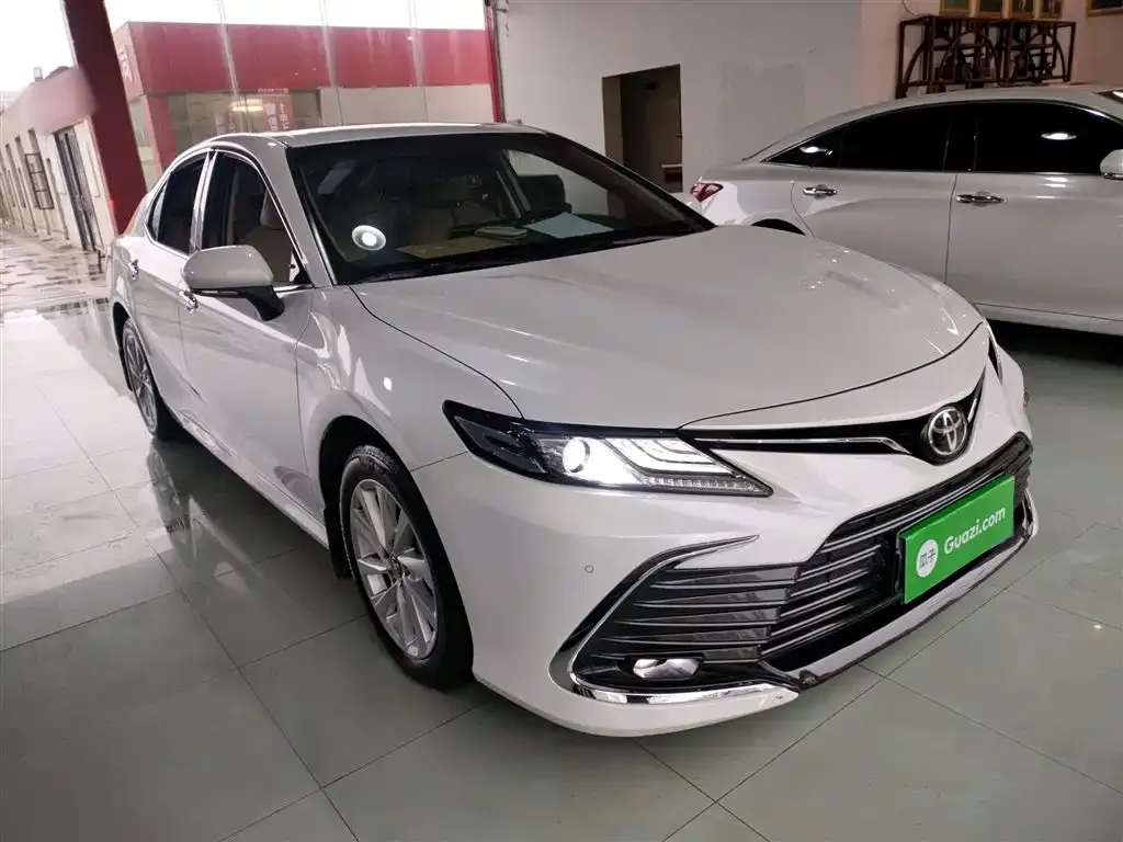 Toyota Camry 2023 из CN, фото 4