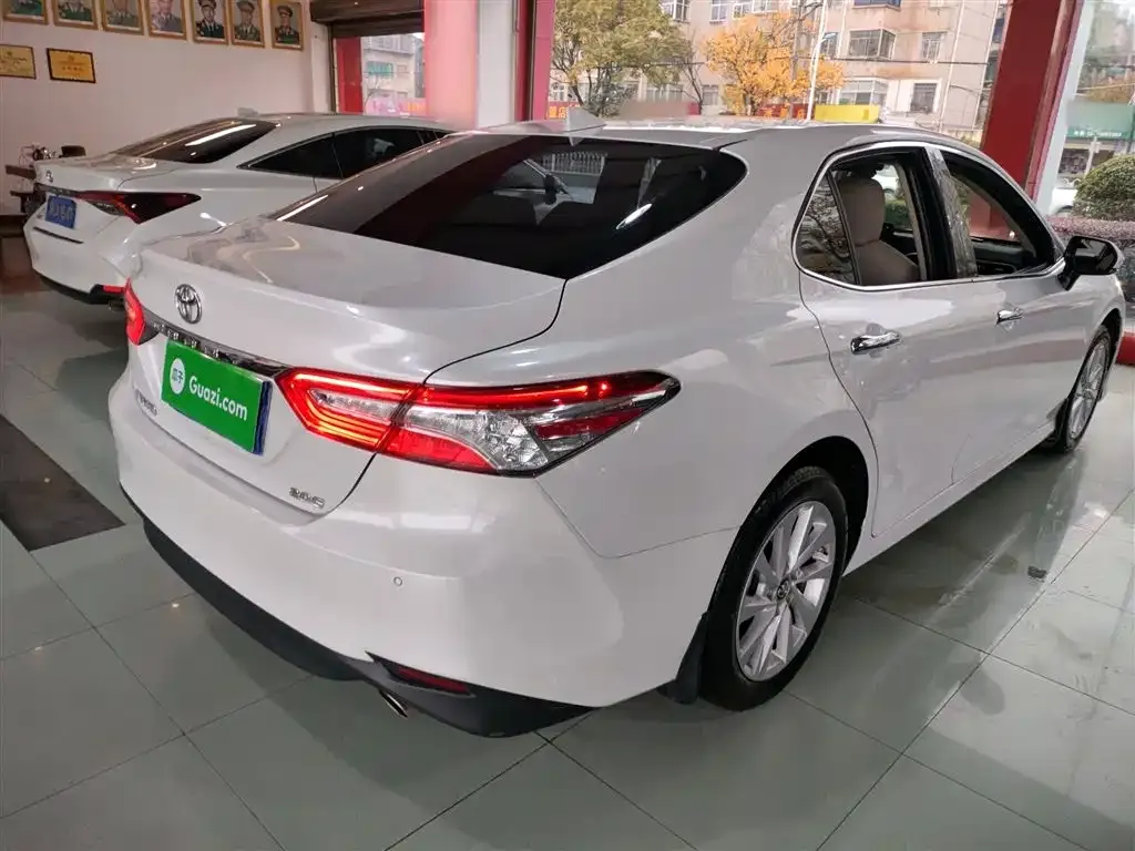 Toyota Camry 2023 из CN, фото 7
