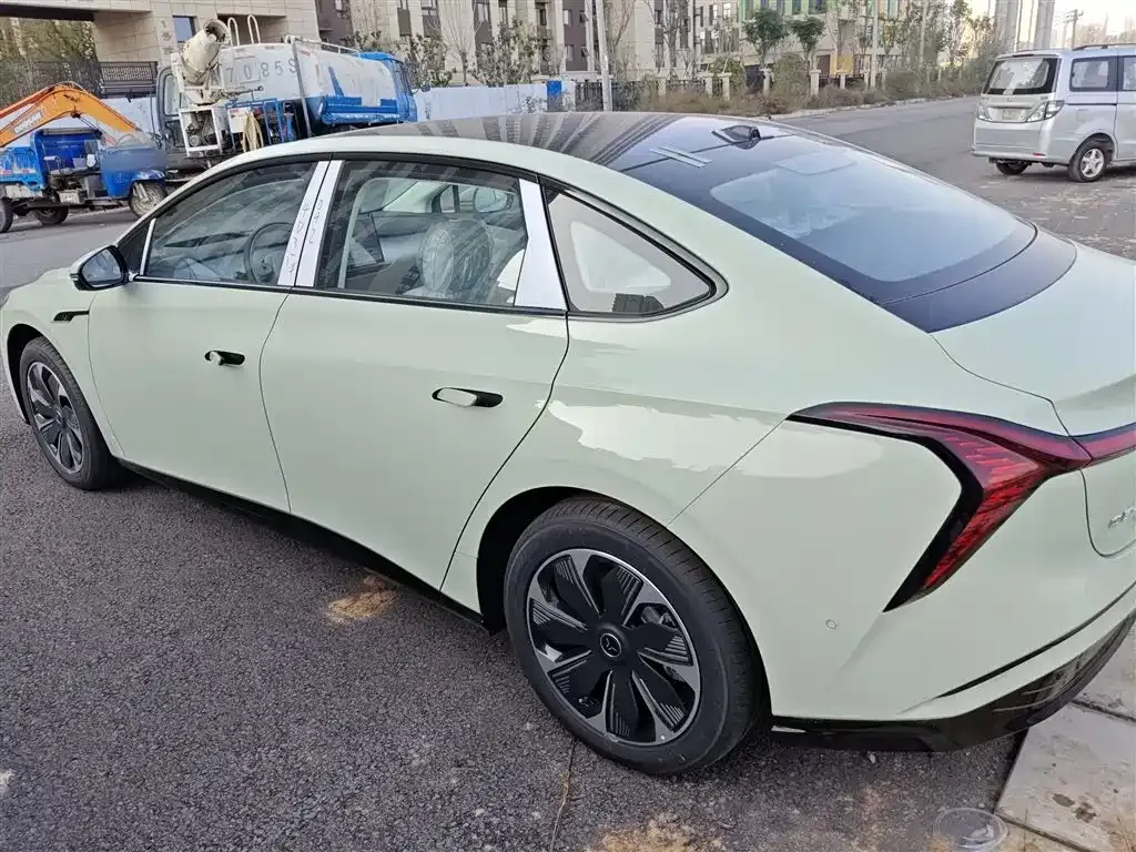 Hongqi Tiangong 05 2025 из CN, фото 5