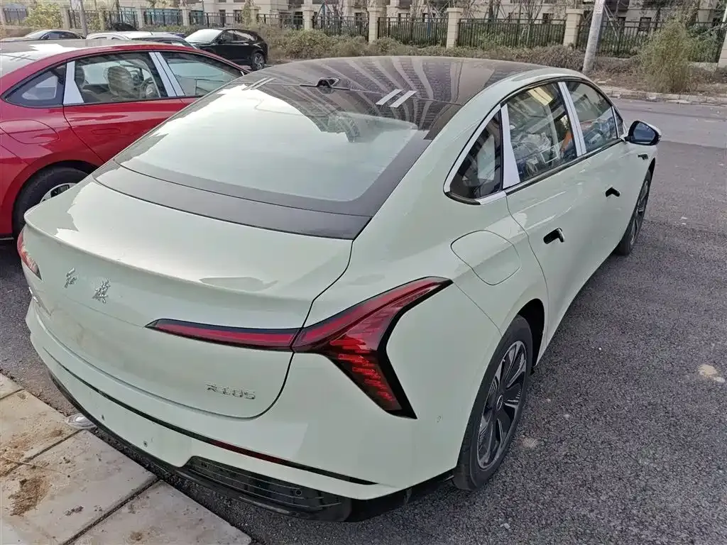 Hongqi Tiangong 05 2025 из CN, фото 7