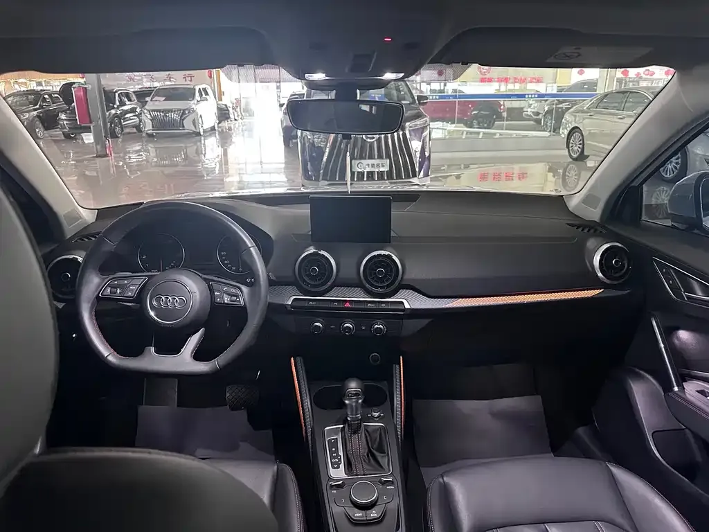 Audi Q2L 2024 из CN, фото 7