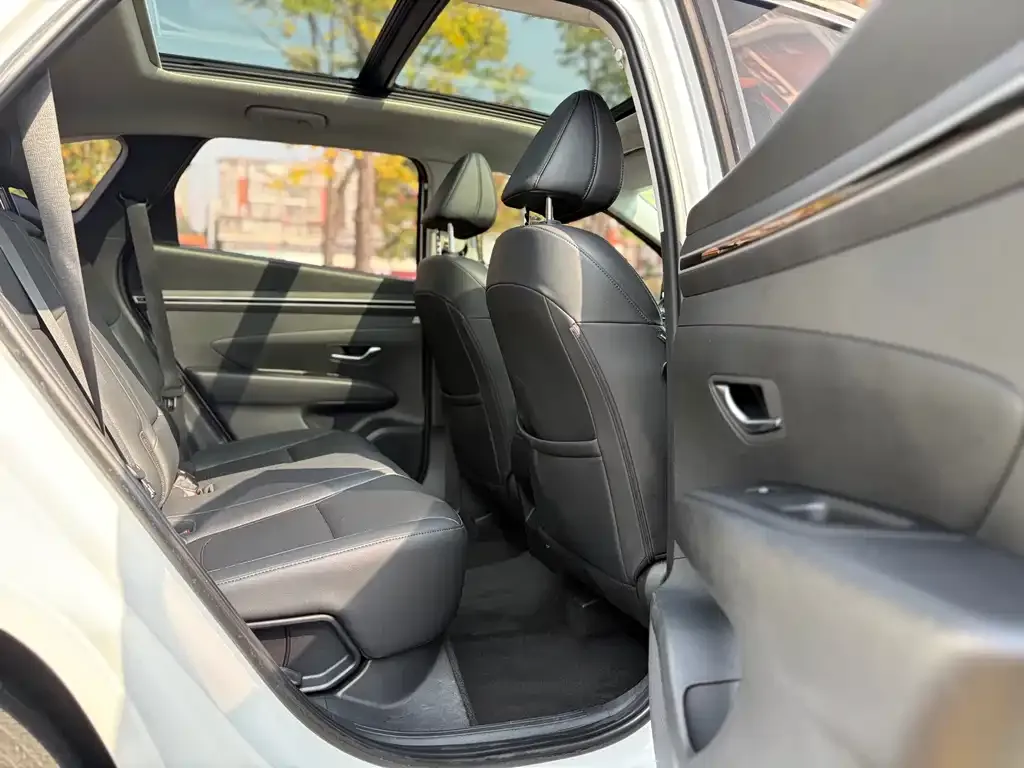 Hyundai Tucson 2021 из CN, фото 10