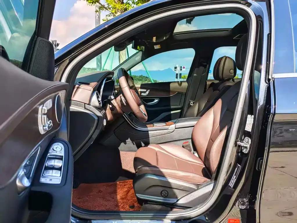 Mercedes-Benz GLC 2023 из CN, фото 7