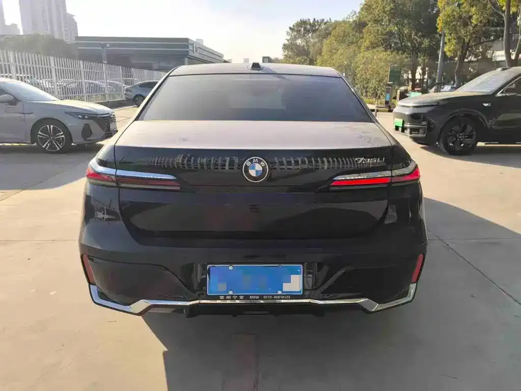 BMW 7 Series 2024 из CN, фото 10