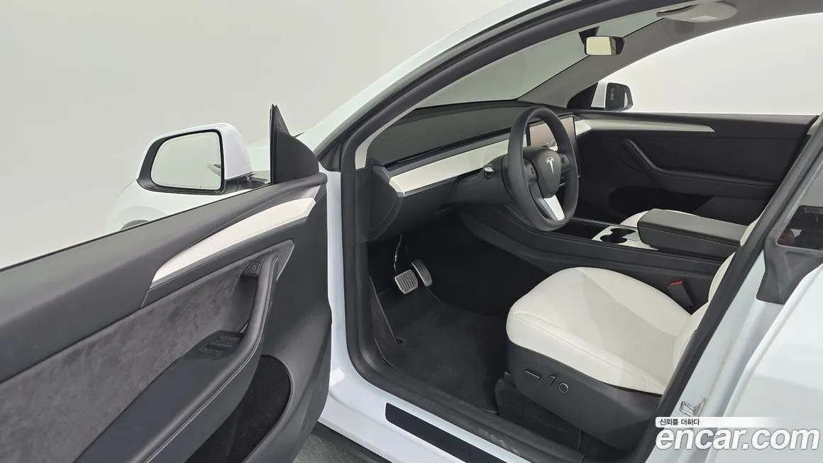Tesla Model Y 2025 из KR, фото 10