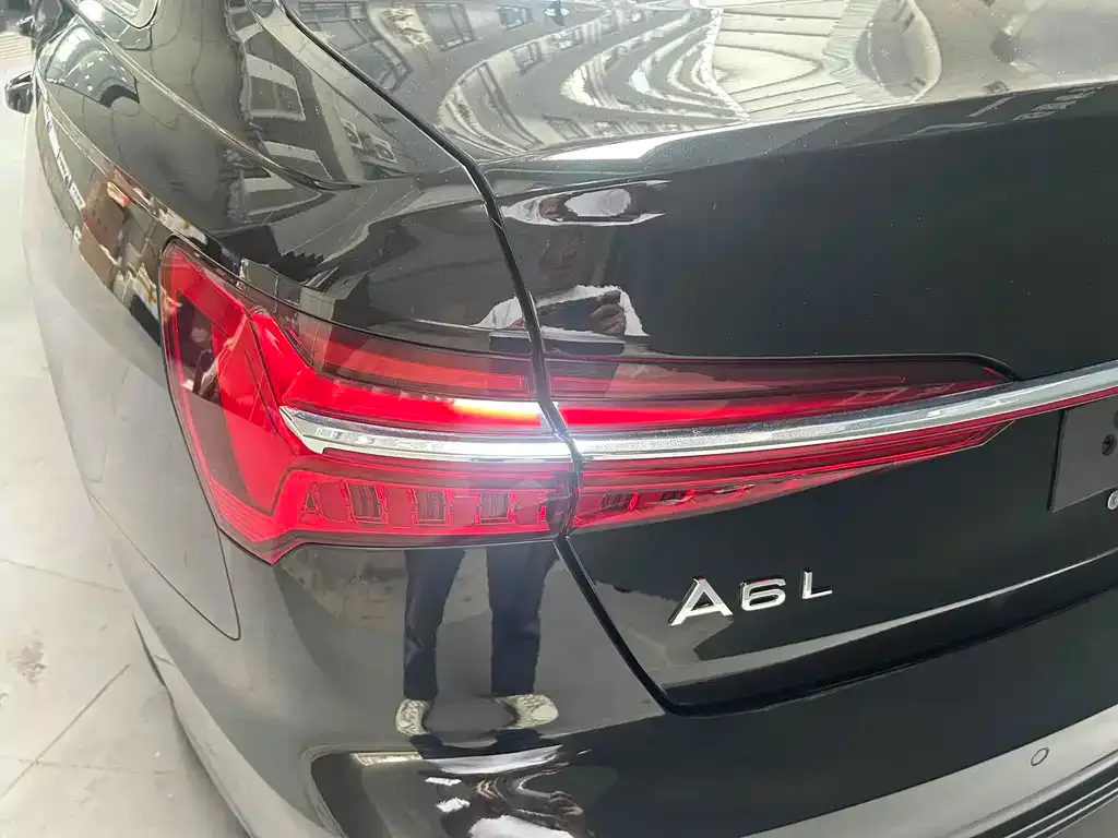 Audi A6L 2021 из CN, фото 10