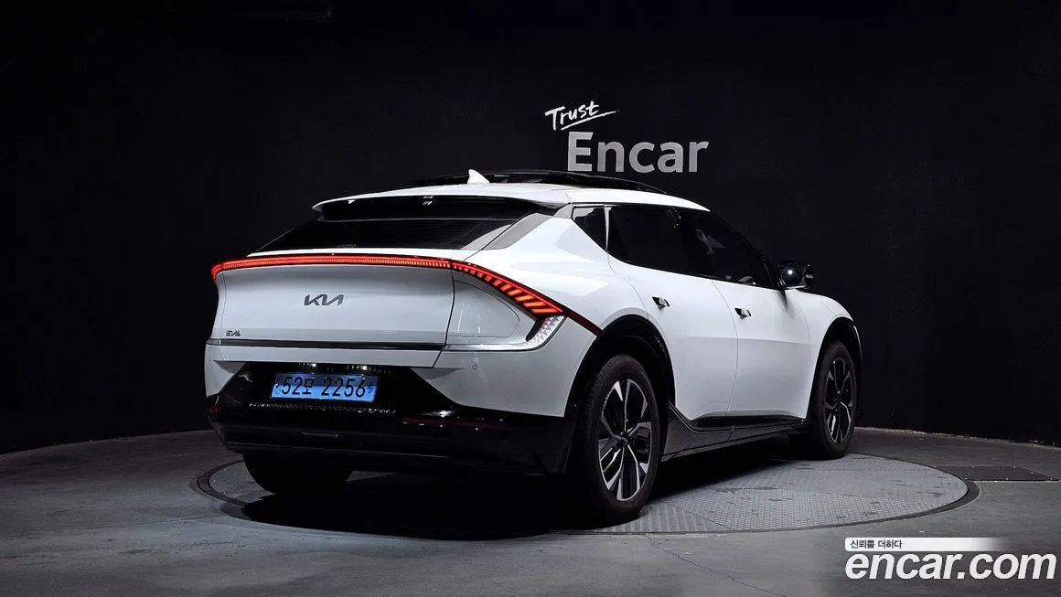 Kia EV6 — фото 2