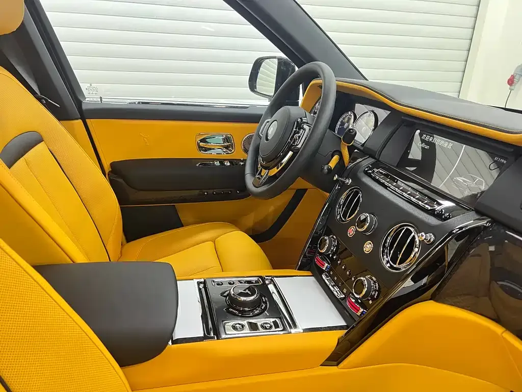 Rolls-Royce Cullinan 2025 из CN, фото 9