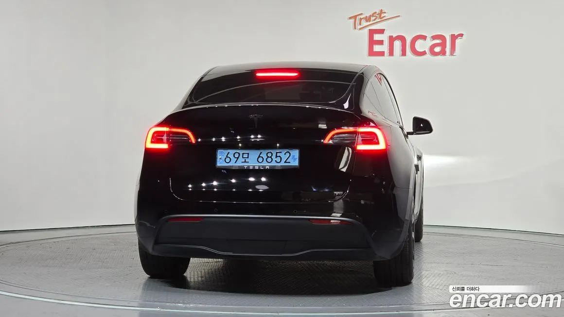 Tesla Model Y — фото 4