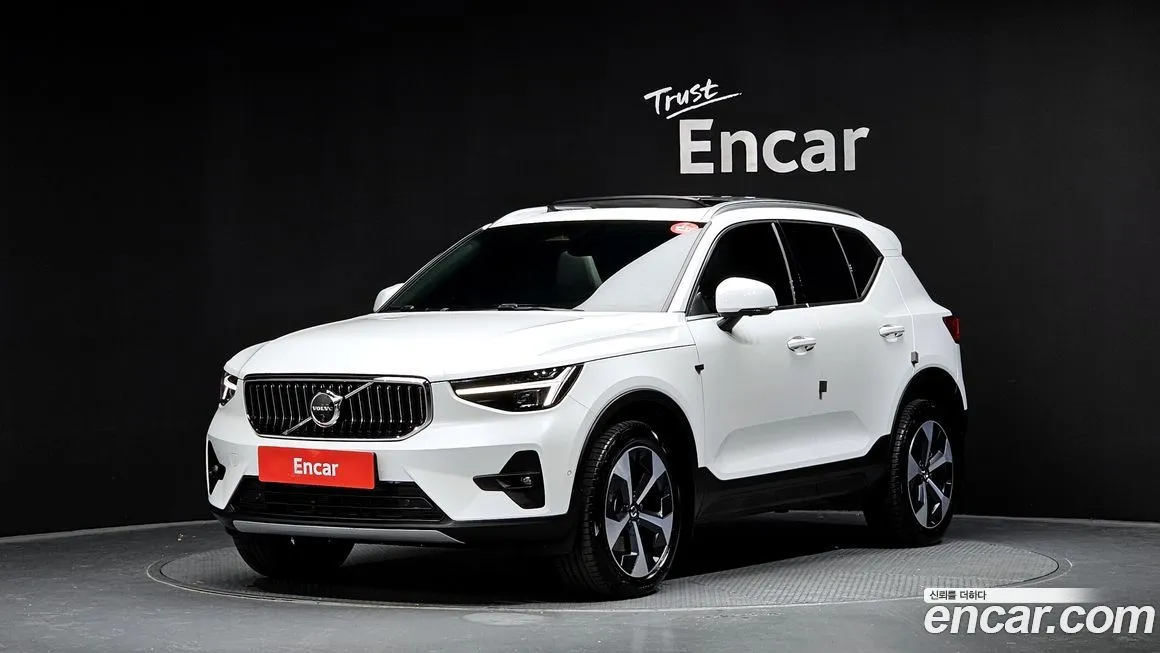 Volvo XC40 2025 из KR, фото 1