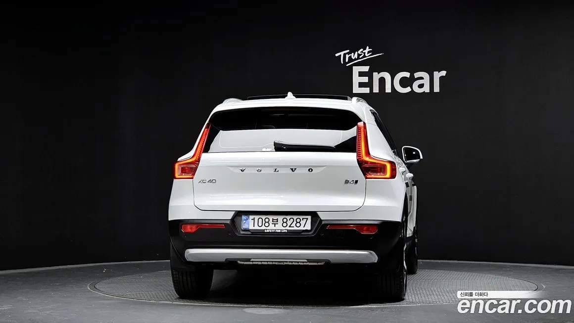 Volvo XC40 2025 из KR, фото 4