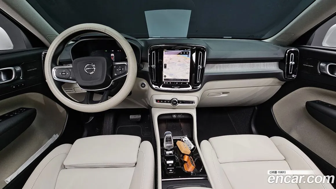 Volvo XC40 2025 из KR, фото 7