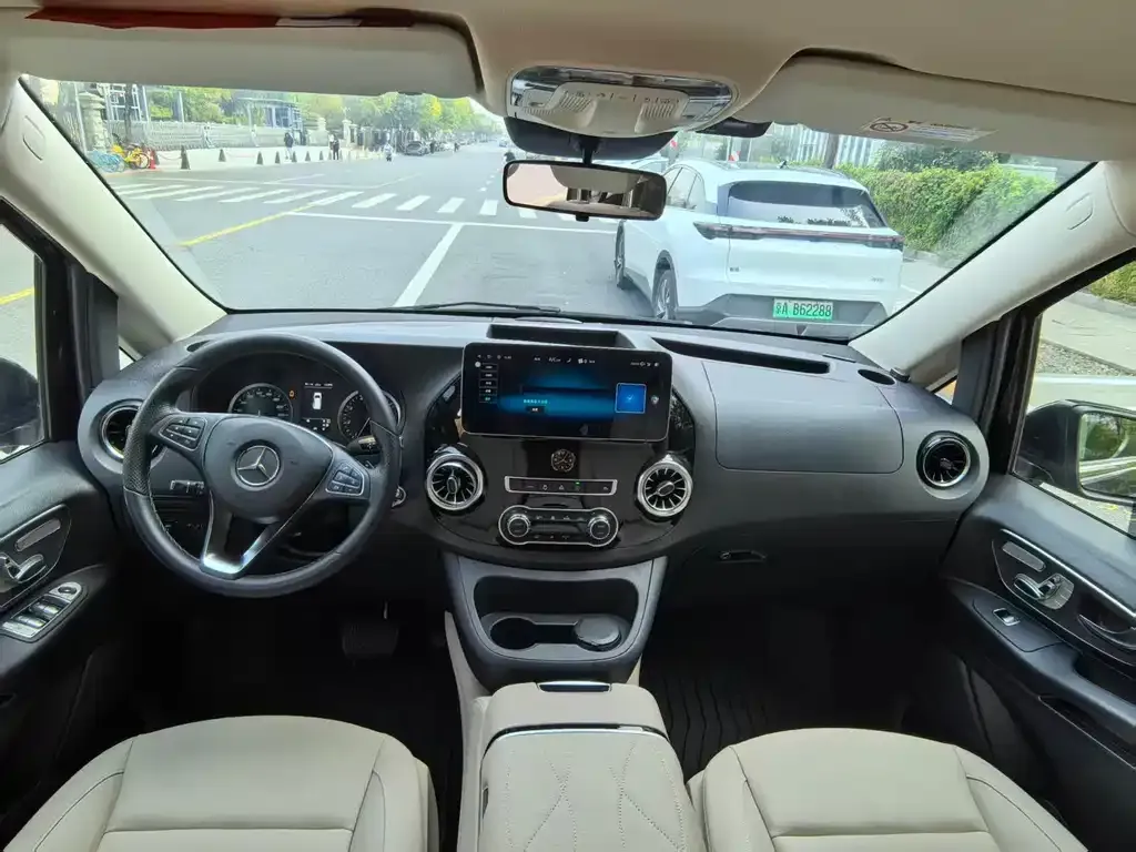 Mercedes-Benz Vito 2024 из CN, фото 8