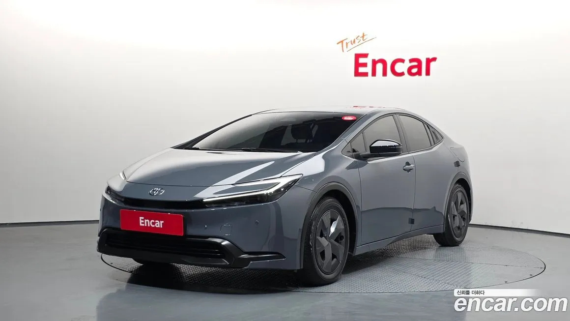 Toyota Prius 2024 из KR, фото 1