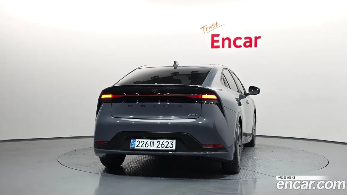 Toyota Prius 2024 из KR, фото 4