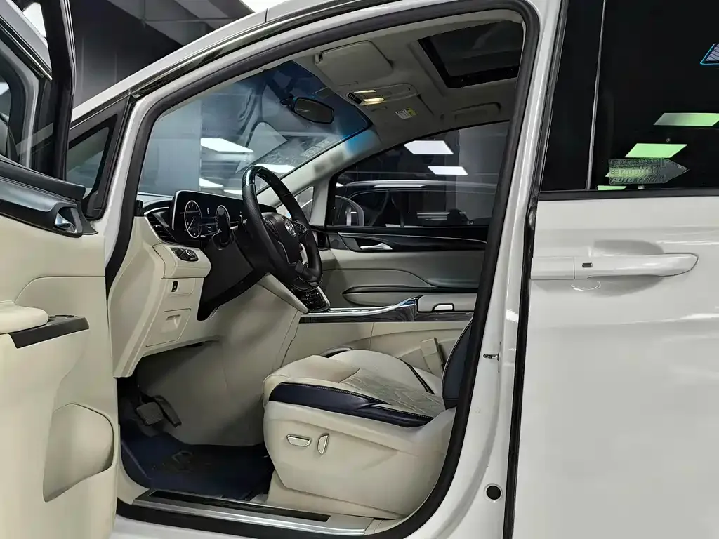 Buick GL8 2021 из CN, фото 5