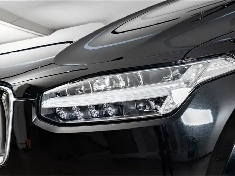 Volvo XC90 2023 из CN, фото 4