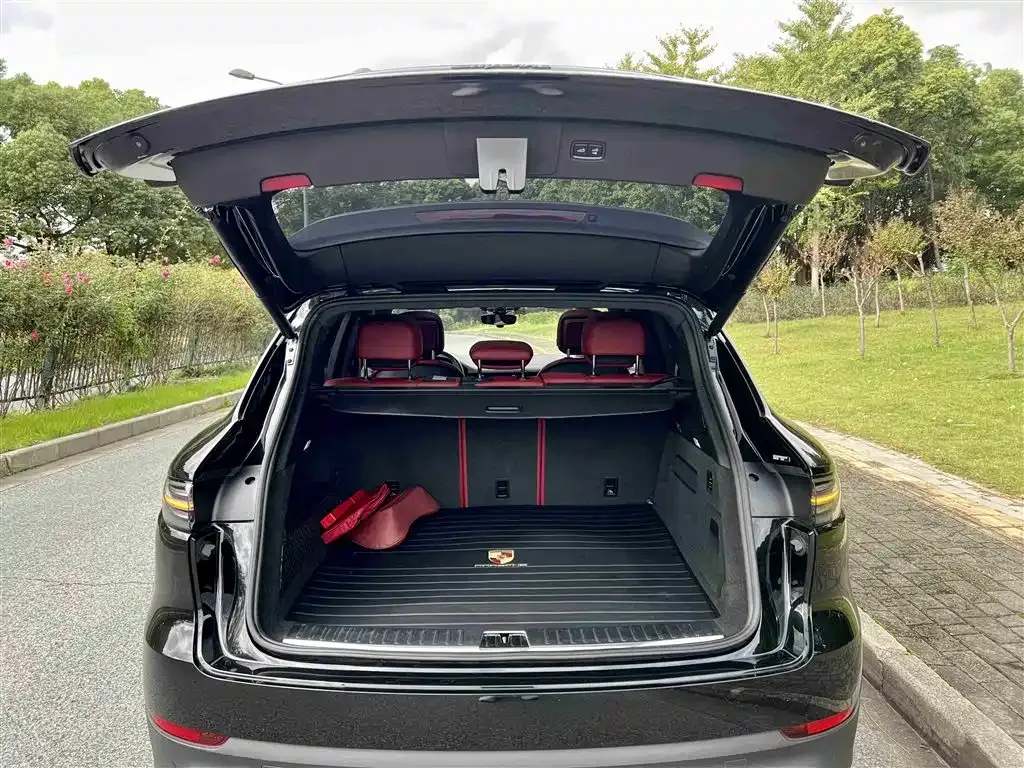 Porsche Cayenne 2023 из CN, фото 8