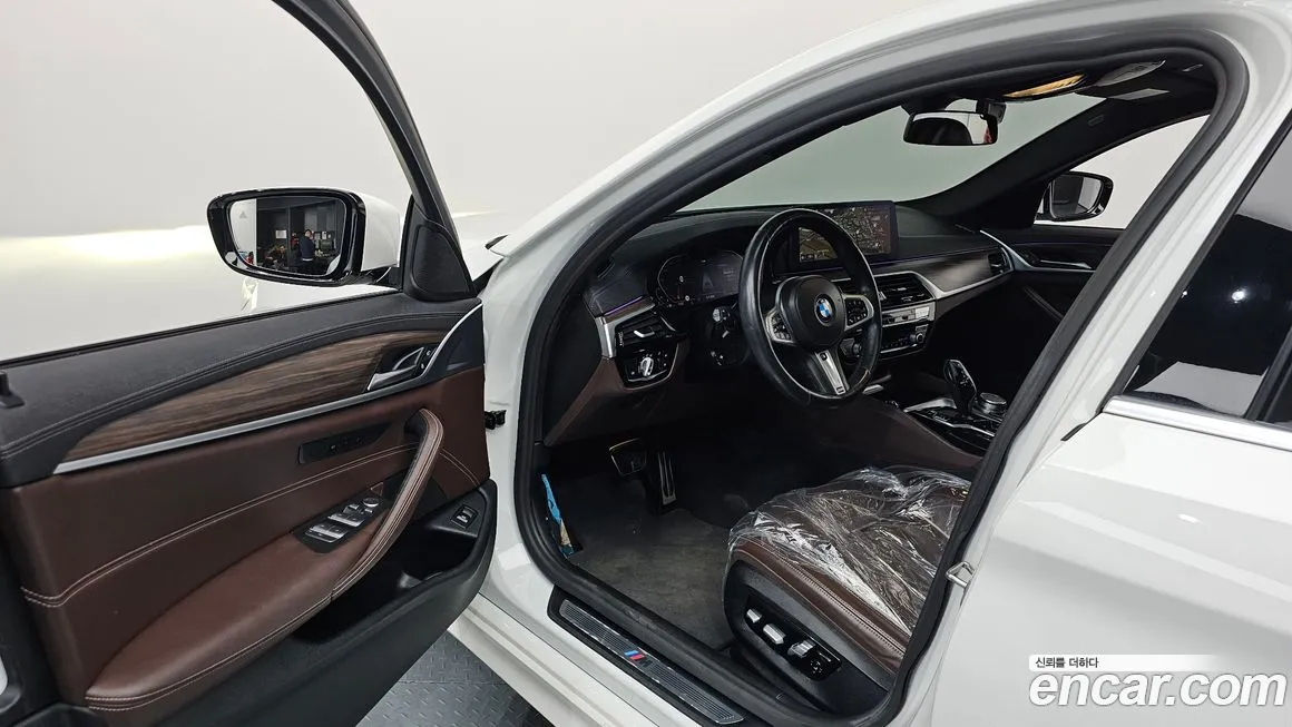 BMW 5-Series 2021 из KR, фото 10