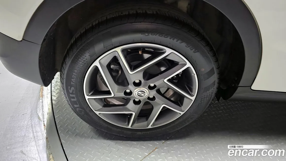 KG Mobility (Ssangyong) TIBOLI 2022 из KR, фото 5