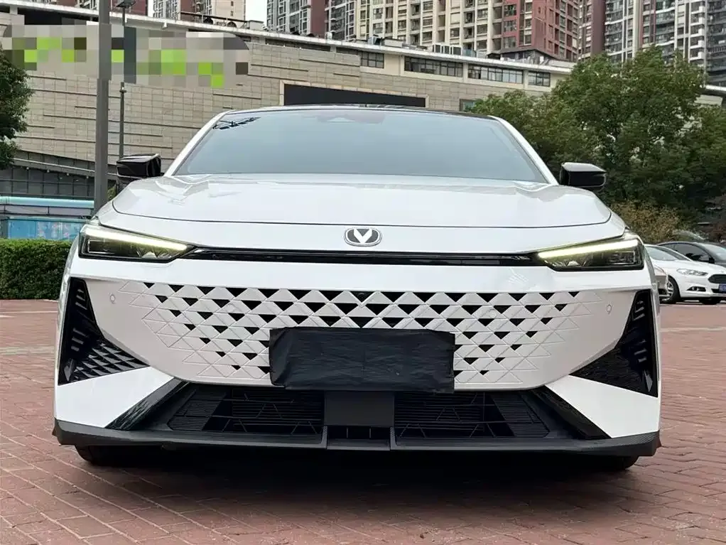 Changan UNI-V 2024 из CN, фото 2