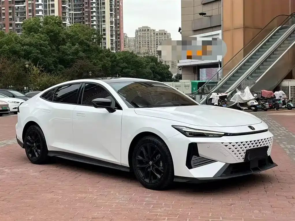 Changan UNI-V 2024 из CN, фото 3