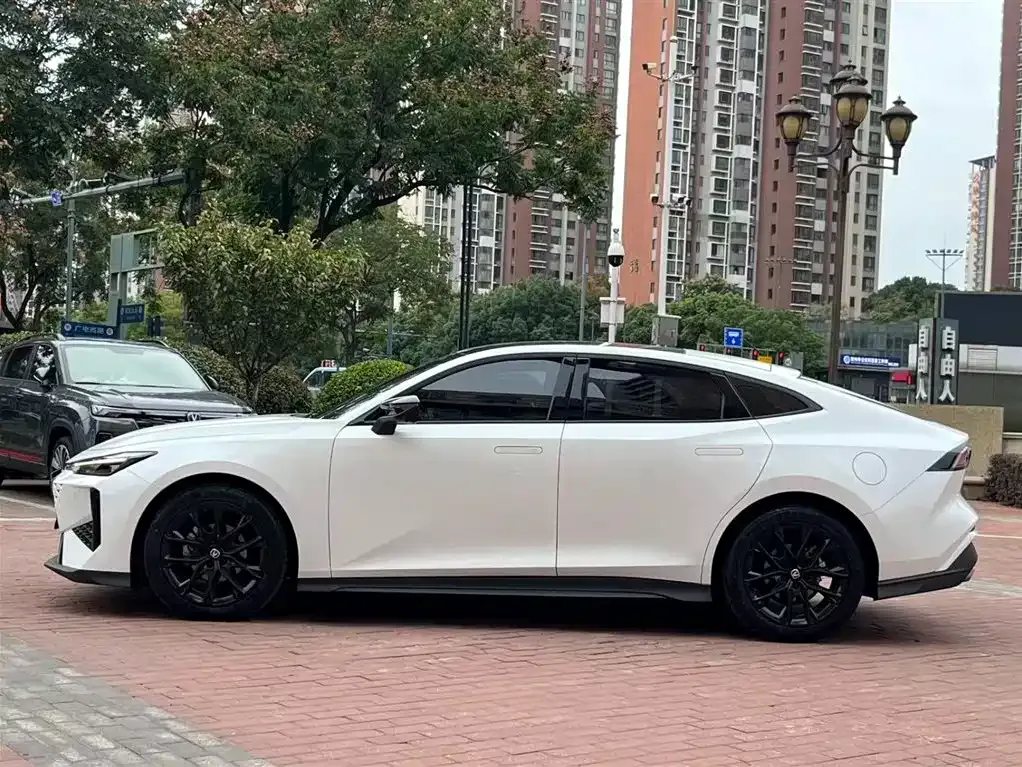 Changan UNI-V 2024 из CN, фото 4