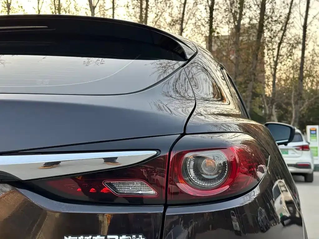 Mazda CX-4 — фото 8