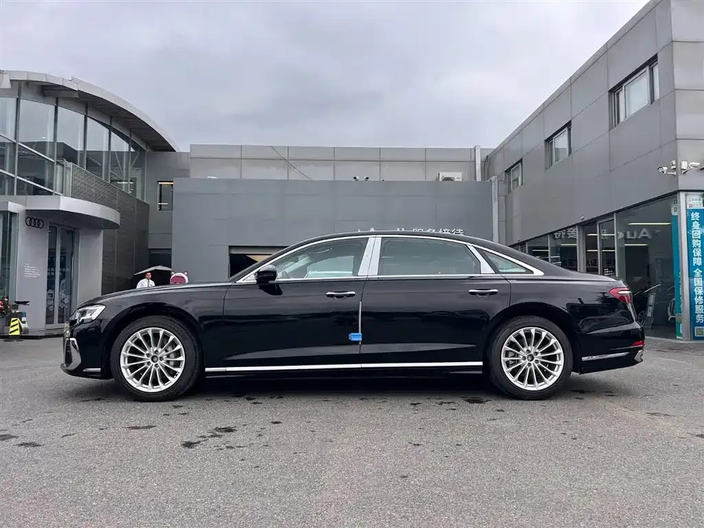 Audi A8 2025 из CN, фото 4