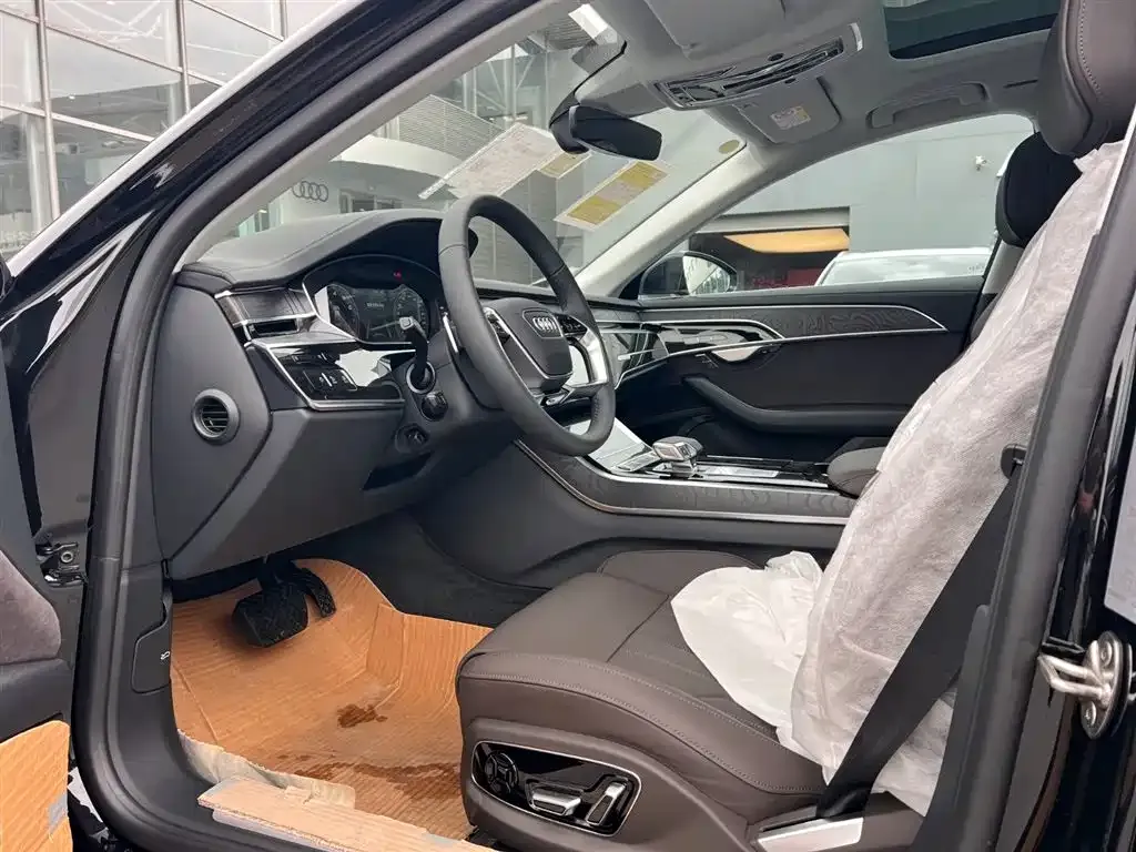Audi A8 2025 из CN, фото 5
