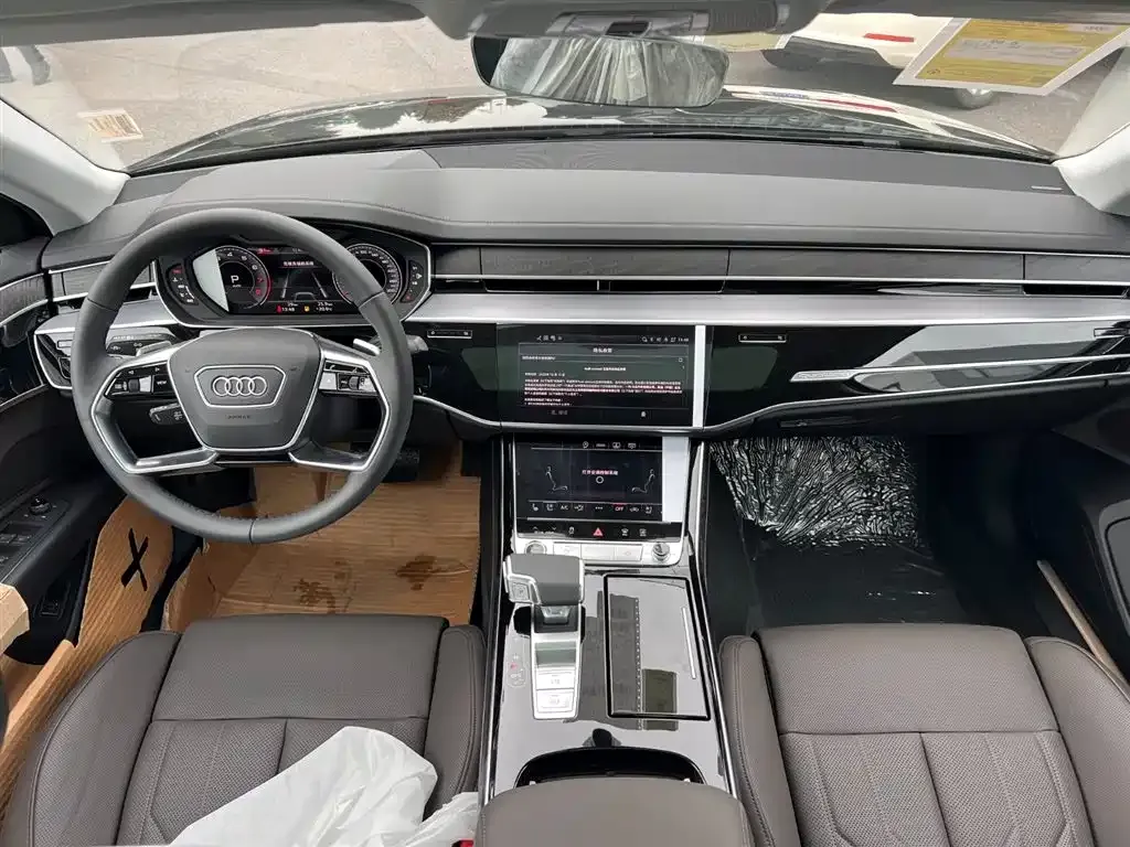 Audi A8 2025 из CN, фото 6