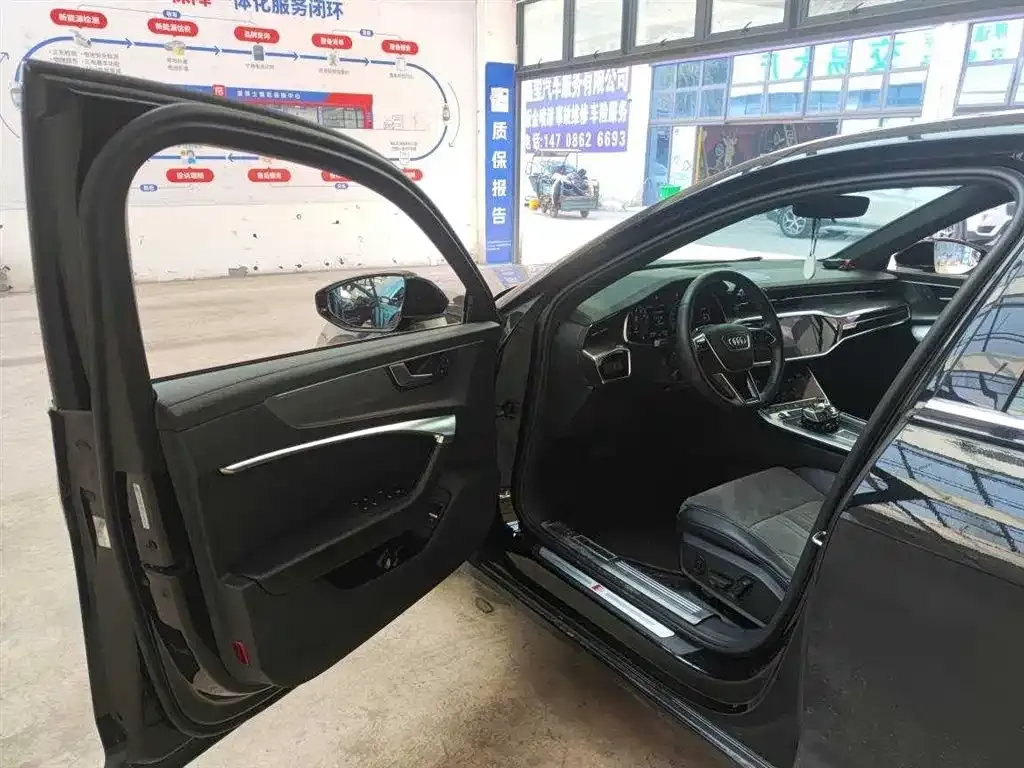 Audi A6L 2022 из CN, фото 3